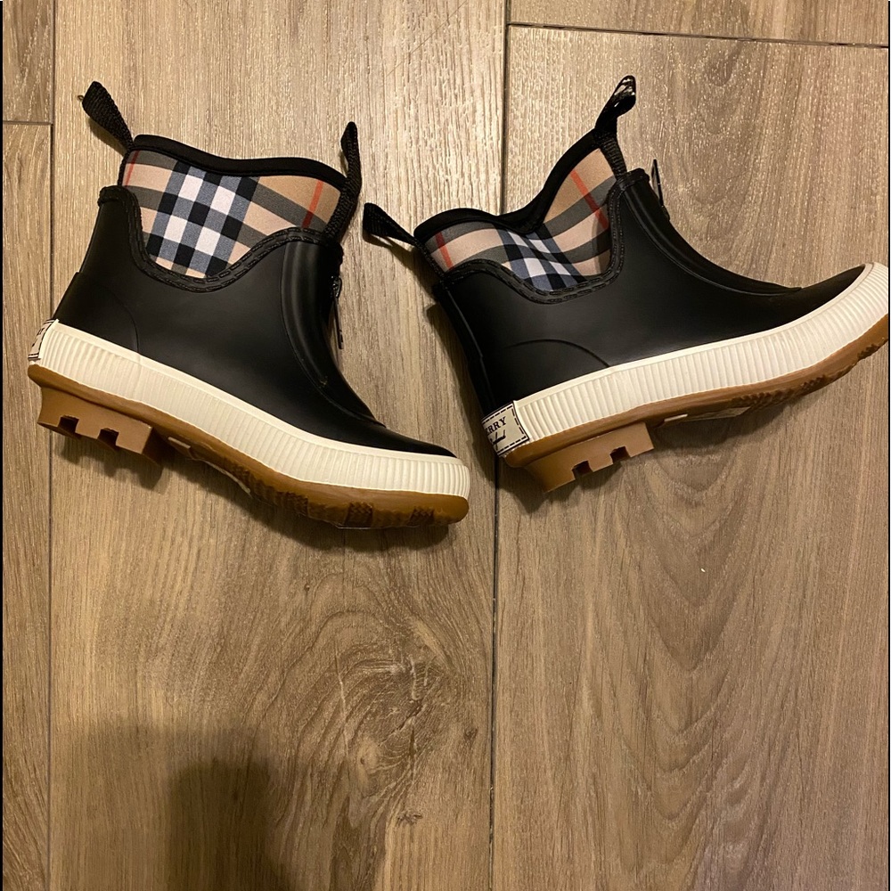 Burberry Boots